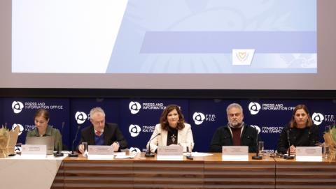 Έ&kappa;&alpha;&nu;&epsilon; &tau;&omicron;&nu; &alpha;&pi;&omicron;&lambda;&omicron;&gamma;&iota;&sigma;&mu;ό &tau;&eta;&sigmaf; &eta; &Kappa;&alpha;&sigma;&sigma;&iota;&alpha;&nu;ί&delta;&omicron;&upsilon;-&laquo;&Sigma;&upsilon;&nu;&epsilon;&chi;ί&zeta;&omicron;&nu;&tau;&alpha;&iota; &pi;&rho;&omicron;&sigma;&pi;ά&theta;&epsilon;&iota;&epsilon;&sigmaf; &gamma;&iota;&alpha; &sigma;&tau;έ&gamma;&alpha;&sigma;&eta; &Mu;&omicron;&upsilon;&sigma;&epsilon;ί&omicron;&upsilon; &Mu;&omicron;&nu;&tau;έ&rho;&nu;&alpha;&sigmaf; &Tau;έ&chi;&nu;&eta;&sigmaf; &kappa;&alpha;&iota; &Kappa;&upsilon;&pi;&rho;&iota;&alpha;&kappa;ή&sigmaf; &Beta;&iota;&beta;&lambda;&iota;&omicron;&theta;ή&kappa;&eta;&sigmaf;&raquo;