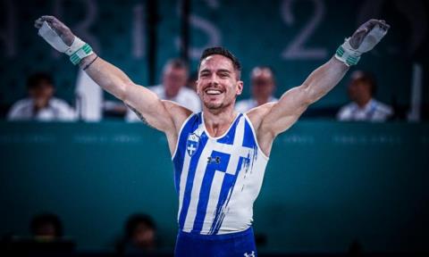 Λευτέρης Πετρούνιας: Χρυσό μετάλλιο με μαγική εμφάνιση στο Παγκόσμιο Κύπελλο στο Κάιρο