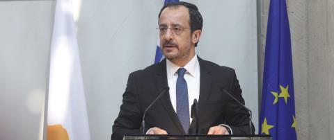 &Sigma;&upsilon;&zeta;ή&tau;&eta;&sigma;&eta; &gamma;&iota;&alpha; &tau;&omicron; ά&rho;&theta;&rho;&omicron; 42,7 &tau;&eta;&sigmaf; &Sigma;&upsilon;&nu;&theta;ή&kappa;&eta;&sigmaf; &Epsilon;&Epsilon; &sigma;&tau;&omicron; Ά&tau;&upsilon;&pi;&omicron; &Sigma;&upsilon;&mu;&beta;&omicron;ύ&lambda;&iota;&omicron; &sigma;&tau;&eta; &Lambda;&epsilon;&upsilon;&kappa;&omega;&sigma;ί&alpha;-&laquo;&Chi;&omega;&rho;ί&sigmaf; &nu;&alpha; &tau;&omicron; έ&chi;&omicron;&upsilon;&mu;&epsilon; &epsilon;&nu;&epsilon;&rho;&gamma;&omicron;&pi;&omicron;&iota;ή&sigma;&epsilon;&iota;, &epsilon;ί&delta;&alpha;&mu;&epsilon; &nu;&alpha; &epsilon;&nu;&epsilon;&rho;&gamma;&omicron;&pi;&omicron;&iota;&epsilon;ί&tau;&alpha;&iota;&raquo;