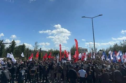 &Kappa;&alpha;&tau;ή&lambda;&theta;&alpha;&nu; &sigma;&epsilon; &pi;&alpha;&nu;&alpha;&pi;&epsilon;&rho;&gamma;ί&alpha; &sigma;&tau;&alpha; &kappa;&alpha;&tau;&epsilon;&chi;ό&mu;&epsilon;&nu;&alpha;-&Alpha;&nu;&tau;&iota;&delta;&rho;&omicron;ύ&nu; &gamma;&iota;&alpha; &tau;&eta; &laquo;&nu;&omicron;&mu;&omicron;&theta;&epsilon;&sigma;ί&alpha;&laquo; &gamma;&iota;&alpha; &tau;&eta;&nu; &Alpha;&Tau;&Alpha;