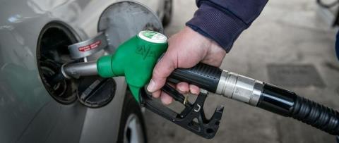 Πόλεμος Συνδέσμου με Υπ. Προστασίας Καταναλωτή για τα καύσιμα-Αιχμές για παραβίαση του Νόμου από πρατήρια