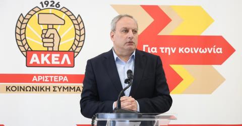 &Sigma;&tau;&epsilon;&phi;ά&nu;&omicron;&upsilon;: &Omicron;&iota; &pi;&rho;&omicron;&tau;ά&sigma;&epsilon;&iota;&sigmaf; &tau;&omicron;&upsilon; &Alpha;&Kappa;&Epsilon;&Lambda; &gamma;&iota;&alpha; &epsilon;&kappa;&pi;&omicron;&iota;ή&sigma;&epsilon;&iota;&sigmaf; ή&tau;&alpha;&nu; &lambda;&omicron;&gamma;&iota;&kappa;έ&sigmaf;, &delta;&epsilon;&nu; &upsilon;&pi;ά&rho;&chi;&epsilon;&iota; &alpha;&nu;&tau;&iota;&sigma;&upsilon;&nu;&tau;&alpha;&gamma;&mu;&alpha;&tau;&iota;&kappa;ό&tau;&eta;&tau;&alpha;. O &Pi;&rho;ό&epsilon;&delta;&rho;&omicron;&sigmaf; &nu;&alpha; &mu;&eta;&nu; &alpha;&nu;&alpha;&pi;έ&mu;&psi;&epsilon;&iota; &tau;&alpha; &nu;&omicron;&mu;&omicron;&theta;&epsilon;&tau;ή&mu;&alpha;&tau;&alpha;