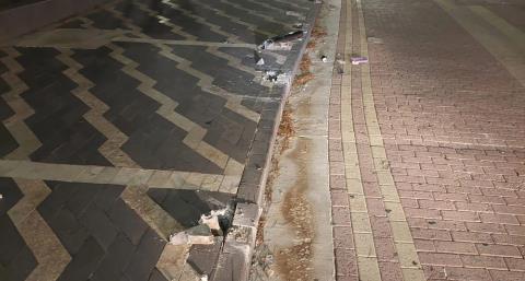 Οδηγός προσέκρουσε σε πασσάλους στον Πρωταρά και τράπηκε σε φυγή-Καταγγέλθηκε από την Αστυνομία και εντοπίστηκε (pics)