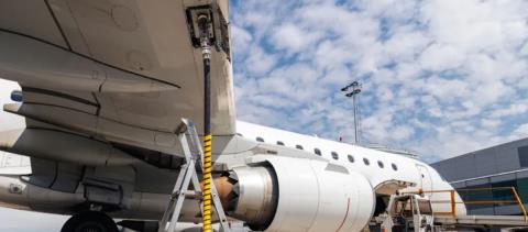 Κρούουν το κώδωνα του κινδύνου τα ευρωπαϊκά αεροδρόμια-«Ελλείψεις καυσίμων εντός τριών εβδομάδων λόγω των Στενών του Ορμούζ»