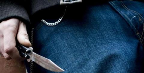 Μπούκαρε σε φαρμακείο και με την απειλή μαχαιριού πήρε χρήματα από την ταμειακή μηχανή-Χειροπέδες σε 37χρονο