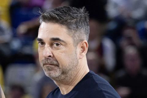 Ναβάρο για σκέψεις αποχώρησης του Πασκουάλ: «Δε βλέπω μέλλον χωρίς εκείνον»