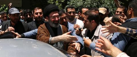 Σοβαρά τραυματισμένος και παραμορφωμένος ο Μοτζτάμπα Χαμενεΐ σύμφωνα με το περιβάλλον του