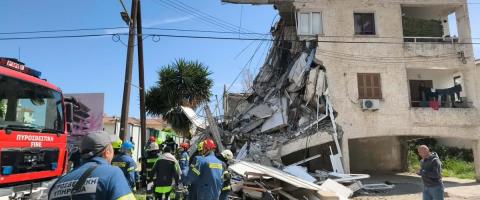 &Psi;ά&chi;&nu;&omicron;&upsilon;&nu; &tau;&alpha; &alpha;ί&tau;&iota;&alpha; &tau;&eta;&sigmaf; &tau;&rho;&alpha;&gamma;&omega;&delta;ί&alpha;&sigmaf; &sigma;&tau;&eta; &Gamma;&epsilon;&rho;&mu;&alpha;&sigma;ό&gamma;&epsilon;&iota;&alpha;, &kappa;&alpha;&tau;&alpha;&theta;έ&sigma;&epsilon;&iota;&sigmaf; &alpha;&pi;ό &epsilon;&nu;&omicron;ί&kappa;&omicron;&upsilon;&sigmaf; &kappa;&alpha;&iota; &epsilon;&kappa;&pi;&rho;&omicron;&sigma;ώ&pi;&omicron;&upsilon;&sigmaf; &tau;&eta;&sigmaf; &Tau;&Alpha;-&laquo;&Epsilon;ά&nu; &upsilon;&pi;ά&rho;&chi;&omicron;&upsilon;&nu; &epsilon;&upsilon;&theta;ύ&nu;&epsilon;&sigmaf; &theta;&alpha; &alpha;&pi;&omicron;&delta;&omicron;&theta;&omicron;ύ&nu;&raquo;