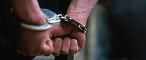 &Chi;&epsilon;&iota;&rho;&omicron;&pi;έ&delta;&epsilon;&sigmaf; &sigma;&epsilon; 21&chi;&rho;&omicron;&nu;&omicron; &gamma;&iota;&alpha; &alpha;&pi;ό&pi;&epsilon;&iota;&rho;&alpha; &phi;ό&nu;&omicron;&upsilon;-&Chi;&tau;ύ&pi;&eta;&sigma;&epsilon; &mu;&epsilon; &tau;&omicron; ό&chi;&eta;&mu;ά &tau;&omicron;&upsilon; 18&chi;&rho;&omicron;&nu;&omicron; &epsilon;&nu;ώ &pi;&epsilon;&rho;&pi;&alpha;&tau;&omicron;ύ&sigma;&epsilon; &sigma;&epsilon; &delta;&rho;ό&mu;&omicron; &sigma;&tau;&eta; &Lambda;ά&rho;&nu;&alpha;&kappa;&alpha;