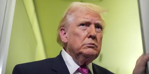 T&omicron; &delta;ό&gamma;&mu;&alpha; &tau;&eta;&sigmaf; &iota;&sigma;&chi;ύ&omicron;&sigmaf; &tau;&omicron;&upsilon; &Tau;&rho;&alpha;&mu;&pi; &kappa;&alpha;&tau;&alpha;&rho;&rho;έ&epsilon;&iota; &sigma;&epsilon; &pi;&omicron;&lambda;&lambda;ά &mu;έ&tau;&omega;&pi;&alpha;-&Tau;&omicron; &sigma;&kappa;&lambda;&eta;&rho;ό &mu;ά&theta;&eta;&mu;&alpha; &tau;&omicron;&upsilon; &Iota;&rho;ά&nu;