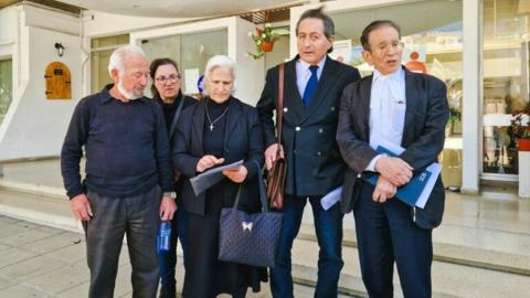 Αντίδραση από Ανδριάνα Νικολάου για την κατάσχεση του κινητού Κληρίδη-«Υπήρχε εμπιστευτική επικοινωνία για τη δολοφονία του Θανάση, δεν θα περάσει»