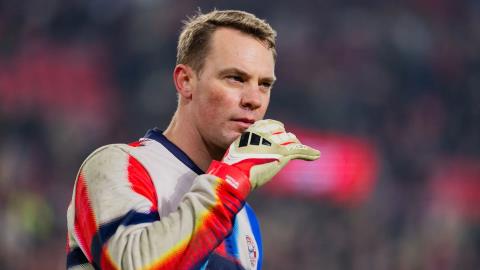 Τρελό μεταγραφικό σενάριο συνδέει τον Μάνουελ Νόιερ με την Μπράιτον