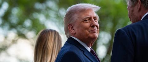 Τραμπ: Ανοίγω τα Στενά του Ορμούζ για την Κίνα-«Ο πρόεδρος Σι θα μου δώσει μια μεγάλη, δυνατή αγκαλιά»