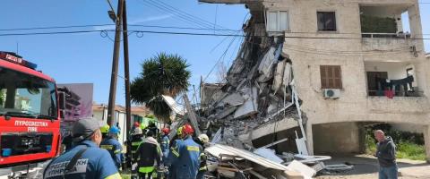 &Alpha;&pi;ό &sigma;ύ&nu;&delta;&rho;&omicron;&mu;&omicron; &kappa;&alpha;&tau;&alpha;&pi;&lambda;ά&kappa;&omega;&sigma;&eta;&sigmaf; &omicron;&iota; &theta;ά&nu;&alpha;&tau;&omicron;&iota; &tau;&omega;&nu; &delta;ύ&omicron; &theta;&upsilon;&mu;ά&tau;&omega;&nu; &sigma;&tau;&eta;&nu; &pi;&omicron;&lambda;&upsilon;&kappa;&alpha;&tau;&omicron;&iota;&kappa;ί&alpha; &pi;&omicron;&upsilon; &kappa;&alpha;&tau;έ&rho;&rho;&epsilon;&upsilon;&sigma;&epsilon;-&Sigma;&upsilon;&nu;&epsilon;&chi;ί&zeta;&epsilon;&tau;&alpha;&iota; &eta; &lambda;ή&psi;&eta; &kappa;&alpha;&tau;&alpha;&theta;έ&sigma;&epsilon;&omega;&nu;