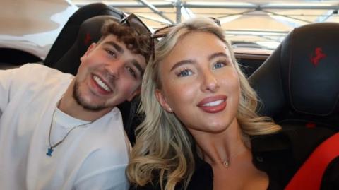 Απρόσμενος έρωτας σε αγγλική ομάδα-Παίκτης της Σέφιλντ Γιουνάιτεντ περιμένει παιδί με την κόρη του προπονητή του