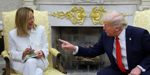 &Pi;ώ&sigmaf; &alpha;&pi;ό &tau;&iota;&sigmaf;... &alpha;&gamma;ά&pi;&epsilon;&sigmaf; &Tau;&rho;&alpha;&mu;&pi;-&Mu;&epsilon;&lambda;ό&nu;&iota; έ&phi;&tau;&alpha;&sigma;&alpha;&nu; &sigma;&tau;&omicron; &laquo;&delta;&iota;&alpha;&zeta;ύ&gamma;&iota;&omicron;&raquo;-&Omicron;&iota; &alpha;&sigma;&tau;&alpha;&theta;&epsilon;ί&sigmaf; &phi;&iota;&lambda;ί&epsilon;&sigmaf; &tau;&omicron;&upsilon; &Alpha;&mu;&epsilon;&rho;&iota;&kappa;&alpha;&nu;&omicron;ύ &Pi;&rho;&omicron;έ&delta;&rho;&omicron;&upsilon;