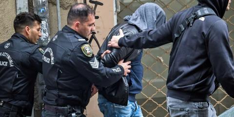 Άνοιξε φώναζε η 30χρονη λίγο πριν βρεθεί στο κενό από τον τρίτο στην Αθήνα-Προσήχθη 45χρονος Ιταλός