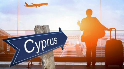 &Mu;&epsilon;&iota;ώ&theta;&eta;&kappa;&alpha;&nu; 8,8% &omicron;&iota; &alpha;&phi;ί&xi;&epsilon;&iota;&sigmaf; &tau;&omicron;&upsilon;&rho;&iota;&sigma;&tau;ώ&nu; &tau;&omicron; &pi;&rho;ώ&tau;&omicron; &tau;&rho;ί&mu;&eta;&nu;&omicron; &tau;&omicron;&upsilon; 2026, &beta;&omicron;&upsilon;&tau;&iota;ά 30,7% &tau;&omicron;&nu; &Mu;ά&rho;&tau;&iota;&omicron; &mu;&epsilon;&tau;ά &tau;&eta;&nu; έ&nu;&alpha;&rho;&xi;&eta; &pi;&omicron;&lambda;έ&mu;&omicron;&upsilon; &sigma;&tau;&omicron; &Iota;&rho;ά&nu;