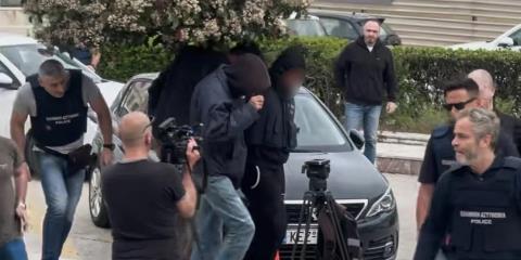 Προφυλακιστέοι και οι τρεις κατηγορούμενοι για τον θάνατο της Μυρτώς-«Δολοφόνοι» τους φώναζαν