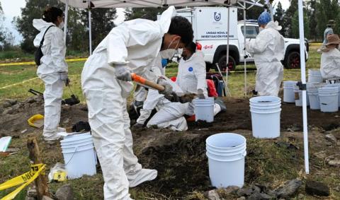 &Phi;&rho;ί&kappa;&eta; &sigma;&tau;&omicron; &Mu;&epsilon;&xi;&iota;&kappa;ό: &Pi;ά&nu;&omega; &alpha;&pi;ό 1.000 &alpha;&nu;&theta;&rho;ώ&pi;&iota;&nu;&alpha; &omicron;&sigma;&tau;ά &epsilon;&nu;&tau;&omicron;&pi;ί&sigma;&tau;&eta;&kappa;&alpha;&nu; &sigma;&epsilon; &lambda;ί&mu;&nu;&eta;