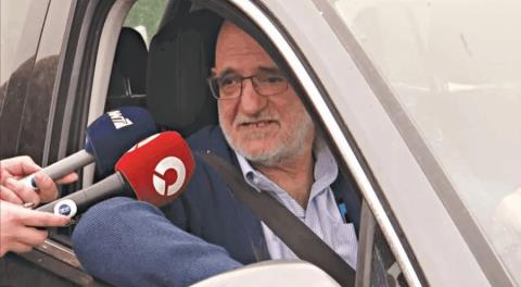 M. &Delta;&rho;&omicron;&upsilon;&sigma;&iota;ώ&tau;&eta;&sigmaf;: &Sigma;&epsilon; &epsilon;&xi;έ&lambda;&iota;&xi;&eta; &epsilon;&pi;&iota;&kappa;&omicron;&iota;&nu;&omega;&nu;&iota;&alpha;&kappa;ή &pi;&rho;&omicron;&sigma;&pi;ά&theta;&epsilon;&iota;&alpha; &alpha;&pi;&alpha;&xi;ί&omega;&sigma;&eta;&sigmaf; &mu;&omicron;&upsilon;, &eta; &alpha;&lambda;ή&theta;&epsilon;&iota;&alpha; &theta;&alpha; &epsilon;&pi;&iota;&kappa;&rho;&alpha;&tau;ή&sigma;&epsilon;&iota;