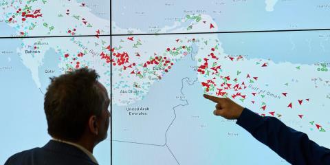 &Nu;&eta;&omicron;&pi;&omicron;&mu;&pi;ή &pi;&epsilon;&tau;&rho;&epsilon;&lambda;&alpha;&iota;&omicron;&phi;ό&rho;&omega;&nu; &pi;&epsilon;&rho;&nu;ά &alpha;&pi;ό &tau;&alpha; &Sigma;&tau;&epsilon;&nu;ά &tau;&omicron;&upsilon; &Omicron;&rho;&mu;&omicron;ύ&zeta;-&Mu;&epsilon; &epsilon;&mu;&pi;ό&delta;&iota;&alpha; &eta; &epsilon;&pi;&alpha;&nu;&epsilon;&kappa;&kappa;ί&nu;&eta;&sigma;&eta;, &pi;ό&sigma;&omicron;&sigmaf; &kappa;&alpha;&iota;&rho;ό&sigmaf; &theta;&alpha; &chi;&rho;&epsilon;&iota;&alpha;&sigma;&tau;&epsilon;ί &gamma;&iota;&alpha; &omicron;&mu;&alpha;&lambda;&omicron;&pi;&omicron;ί&eta;&sigma;&eta;