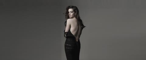 Η Anne Hathaway αναδείχθηκε η ομορφότερη γυναίκα στον κόσμο, σύμφωνα με το περιοδικό #People