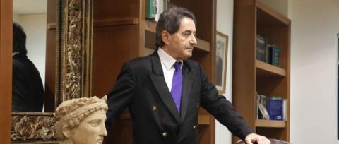 &Kappa;&alpha;&tau;&alpha;&tau;έ&theta;&eta;&kappa;&epsilon; &eta; &alpha;ί&tau;&eta;&sigma;&eta; &gamma;&iota;&alpha; Certiorari &gamma;&iota;&alpha; &tau;&omicron; έ&nu;&tau;&alpha;&lambda;&mu;&alpha; &sigma;&epsilon; &Kappa;&lambda;&eta;&rho;ί&delta;&eta;-&laquo;&Alpha;&nu; &eta; &Sigma;ά&nu;&tau;&eta; ή&theta;&epsilon;&lambda;&epsilon; &nu;&alpha; &beta;ά&lambda;&epsilon;&iota; &gamma;&alpha;&rho;&nu;&iota;&tau;&omicron;ύ&rho;&alpha; &mu;&epsilon; &kappa;ά&pi;&omicron;&iota;&epsilon;&sigmaf; &phi;&omega;&tau;&omicron;&gamma;&rho;&alpha;&phi;ί&epsilon;&sigmaf;, &delta;&epsilon;&nu; &epsilon;ί&nu;