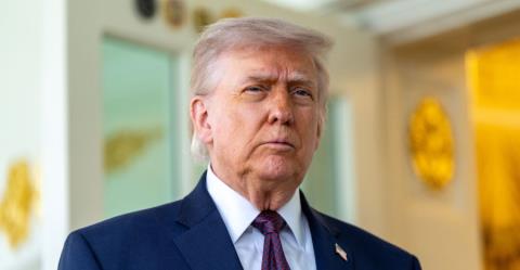 Τι κρύβεται πίσω από την απόφαση Τραμπ να παρατείνει την εκεχειρία και γιατί πετά την μπάλα στο γήπεδο του Ιράν