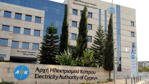 Σε στάση εργασίας από τα μεσάνυχτα της Τρίτης οι εργαζόμενοι της ΑΗΚ-«Αν χρειαστεί θα κλιμακώσουμε τα μέτρα»