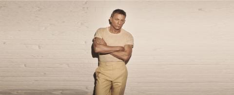 Ο Daniel Craig στο αεροδρόμιο Ελ. Βενιζέλος: «Είμαι πολύ καλά, ευχαριστώ. Φυσικά και μου αρέσει η Ελλάδα, τη λατρεύω»