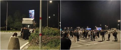 Δεν ανοίγουν τον αυτοκινητόδρομο οι κτηνοτρόφοι, ολονύχτια η διαμαρτυρία-Απειλούν με κλιμάκωση μέτρων (vids&pics)