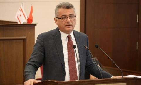 &Alpha;&nu;&tau;ί&delta;&rho;&alpha;&sigma;&eta; Έ&rho;&chi;&iota;&omicron;&upsilon;&rho;&mu;&alpha;&nu; &sigma;&tau;&eta;&nu; &alpha;&pi;&alpha;&gamma;ό&rho;&epsilon;&upsilon;&sigma;&eta; &epsilon;&iota;&sigma;ό&delta;&omicron;&upsilon; &Tau;/&kappa; &alpha;&kappa;&alpha;&delta;&eta;&mu;&alpha;ϊ&kappa;&omicron;ύ &sigma;&tau;&eta;&nu; &Tau;&omicron;&upsilon;&rho;&kappa;ί&alpha;-&Mu;ί&lambda;&eta;&sigma;&epsilon; &mu;&epsilon; &Tau;&sigma;&alpha;&beta;&omicron;ύ&sigma;&omicron;&gamma;&lambda;&omicron;&upsilon; &gamma;&iota;&alpha; &tau;&alpha; &laquo;&alpha;&pi;&alpha;&rho;&alpha;ί&tau;&eta;&tau;&alpha; &beta;ή&mu;&alpha;&tau;&alpha;&raquo;