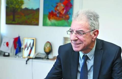 &Alpha;&pi;&epsilon;&beta;ί&omega;&sigma;&epsilon; &omicron; &epsilon;&kappa;&pi;&alpha;&iota;&delta;&epsilon;&upsilon;&tau;&iota;&kappa;ό&sigmaf; &kappa;&alpha;&iota; &pi;&alpha;&tau;έ&rho;&alpha;&sigmaf; &tau;&omicron;&upsilon; &Pi;&rho;ό&delta;&rho;&omicron;&mu;&omicron;&upsilon; &Pi;&rho;&omicron;&delta;&rho;ό&mu;&omicron;&upsilon;, &Gamma;&epsilon;ώ&rho;&gamma;&iota;&omicron;&sigmaf;-&Tau;&eta;&nu; &Tau;&rho;ί&tau;&eta; &eta; &kappa;&eta;&delta;&epsilon;ί&alpha;
