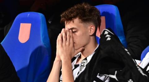 Η απογοήτευση στα πρόσωπα των παικτών του ΠΑΟΚ και του Λουτσέσκου μετά την ήττα στον τελικό Κυπέλλου από τον ΟΦΗ