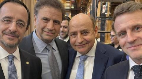 &Mu;&epsilon;&nu;&omicron;ύ &tau;&omicron;&upsilon; &Alpha;&nu;&delta;&rho;έ&alpha; &Mu;&alpha;&upsilon;&rho;&omicron;&mu;&mu;ά&tau;&eta; &pi;&alpha;&rho;&omicron;&upsilon;&sigma;&iota;ά&sigma;&tau;&eta;&kappa;&epsilon; &sigma;&tau;&eta; &Sigma;ύ&nu;&omicron;&delta;&omicron; &Kappa;&omicron;&rho;&upsilon;&phi;ή&sigmaf;-&laquo;&Eta; &kappa;&lambda;&eta;&rho;&omicron;&nu;&omicron;&mu;&iota;ά &tau;&omicron;&upsilon; &sigma;&epsilon;&phi; &pi;&alpha;&rho;&alpha;&mu;έ&nu;&epsilon;&iota; &delta;&upsilon;&nu;&alpha;&tau;ή &kappa;&alpha;&iota; &zeta;&omega;&nu;&tau;&alpha;&nu;ή&raquo;