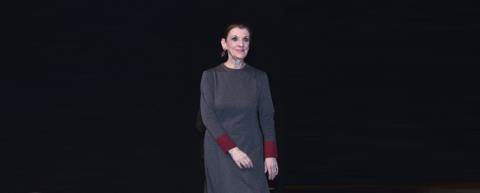&Mu;&alpha;&rho;ί&alpha; &Kappa;&alpha;&nu;&epsilon;&lambda;&lambda;&omicron;&pi;&omicron;ύ&lambda;&omicron;&upsilon;: &laquo;Έ&chi;&omega; &pi;&omicron;&lambda;ύ &kappa;&alpha;&iota;&rho;ό &nu;&alpha; &kappa;ά&nu;&omega; &tau;&eta;&lambda;&epsilon;ό&rho;&alpha;&sigma;&eta;, &delta;&epsilon;&nu; έ&chi;&omega; &kappa;&alpha;&mu;ί&alpha; &pi;&rho;ό&tau;&alpha;&sigma;&eta;, &lambda;ό&gamma;&omega; &tau;&eta;&sigmaf; &epsilon;&nu;&alpha;&sigma;&chi;ό&lambda;&eta;&sigma;ή&sigmaf; &mu;&omicron;&upsilon; &mu;&epsilon; &tau;&eta;&nu; &pi;&omicron;&lambda;&iota;&tau;&iota;&kappa;ή&raquo;