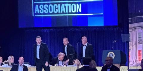 Ο Τραμπ περιγράφει τη δραματική φυγάδευσή του εν μέσω πυροβολισμών-«Μου είπαν πέσε κάτω...»