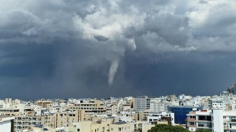 &Beta;&Iota;&Nu;&Tau;&Epsilon;&Omicron;: &Alpha;&nu;&epsilon;&mu;&omicron;&sigma;&tau;&rho;ό&beta;&iota;&lambda;&omicron;&sigmaf; έ&kappa;&alpha;&nu;&epsilon; &tau;&eta;&nu; &epsilon;&mu;&phi;ά&nu;&iota;&sigma;ή &tau;&omicron;&upsilon; &sigma;&tau;&eta; &Lambda;&epsilon;&upsilon;&kappa;&omega;&sigma;ί&alpha;-Έ&nu;&tau;&omicron;&nu;&eta; &chi;&alpha;&lambda;&alpha;&zeta;ό&pi;&tau;&omega;&sigma;&eta; &sigma;&tau;&omicron; &Tau;&rho;ό&omicron;&delta;&omicron;&sigmaf;