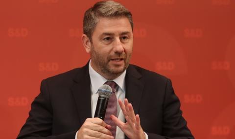 Λάβρος ο Ανδρουλάκης-«Ο Μητσοτάκης με τον ανιψιό του δημιούργησαν συμμορία για να επηρεάζουν τη Δικαιοσύνη. Γιατί τον εκβιάζει ο κ. Ντίλιαν;»