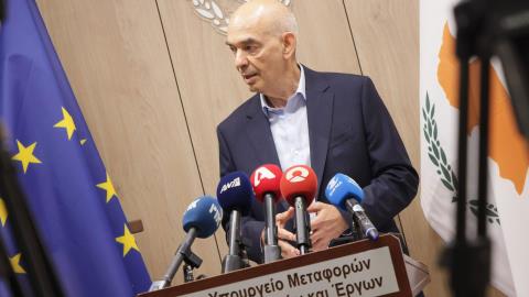 &Upsilon;&pi;. &Mu;&epsilon;&tau;&alpha;&phi;&omicron;&rho;ώ&nu;: Έ&mu;&phi;&alpha;&sigma;&eta; &sigma;&epsilon; &alpha;&upsilon;&tau;&omicron;&nu;&omicron;&mu;ί&alpha; &sigma;&upsilon;&nu;&delta;&epsilon;&sigma;&iota;&mu;ό&tau;&eta;&tau;&alpha; &sigma;&tau;&omicron; Ά&tau;&upsilon;&pi;&omicron; &Sigma;&upsilon;&mu;&beta;&omicron;ύ&lambda;&iota;&omicron; &Mu;&epsilon;&tau;&alpha;&phi;&omicron;&rho;ώ&nu; &sigma;&tau;&eta; &Lambda;&epsilon;&upsilon;&kappa;&omega;&sigma;ί&alpha;