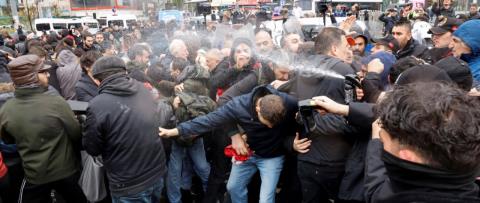 ΒΙΝΤΕΟ: Επεισόδια στις συγκεντρώσεις για την Πρωτομαγιά στην Κωνσταντινούπολη-Συγκρούσεις αστυνομίας με διαδηλωτές και συλλήψεις