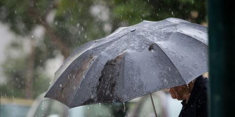 Επιστρέφουν βροχές, καταιγίδες και σκόνη στην ατμόσφαιρα-Χαμηλή πίεση επηρεάζει την περιοχή