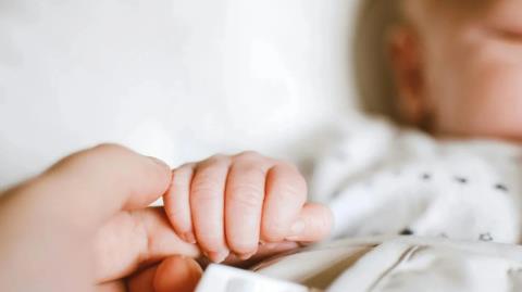 Δραματική μεταφορά βρέφους από Σκόπελο σε νοσοκομείο στο Βόλο εν μέσω κακοκαιρίας