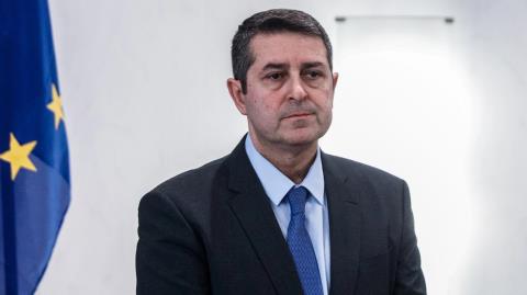 Ενθαρρυντική εξέλιξη για τον Γιώργο Μυλωνάκη-Νοσηλεύεται αποσωληνωμένος, άνοιξε τα μάτια του