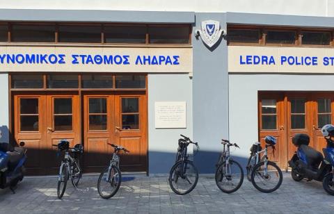 Συνελήφθη αλλοδαπός που προκαλούσε ανησυχία στη Λήδρας-Απείλησε να χτυπήσει αστυνομικό με κώνο