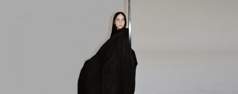 Η Billie Eilish μιλά για τη μάχη της με το σύνδρομο Τουρέτ: «Κάνω ό,τι μπορώ για να καταπιέζω όλα τα τικ μου»