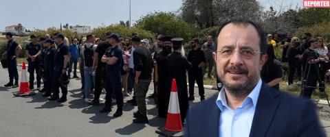 &Sigma;&phi;ί&gamma;&gamma;&alpha; &omicron; &Pi;&rho;ό&epsilon;&delta;&rho;&omicron;&sigmaf; &gamma;&iota;&alpha; &epsilon;&nu;&delta;&epsilon;&chi;ό&mu;&epsilon;&nu;&eta; &sigma;&upsilon;&nu;ά&nu;&tau;&eta;&sigma;&eta; &mu;&epsilon; &tau;&omicron;&upsilon;&sigmaf; &delta;&iota;&alpha;&mu;&alpha;&rho;&tau;&upsilon;&rho;ό&mu;&epsilon;&nu;&omicron;&upsilon;&sigmaf; &kappa;&tau;&eta;&nu;&omicron;&tau;&rho;ό&phi;&omicron;&upsilon;&sigmaf;-&laquo;&Epsilon;ί&mu;&alpha;&sigma;&tau;&epsilon; &sigma;&epsilon; &sigma;&upsilon;&nu;&epsilon;&chi;ή &epsilon;&pi;&alpha;&phi;ή &mu;&epsilon; ό&lambda;&alpha; &tau;&alpha; &omicron;&rho;&gamma;&alpha;&nu;&omega;&mu;έ&nu;&alpha; &sigma;ύ&nu;