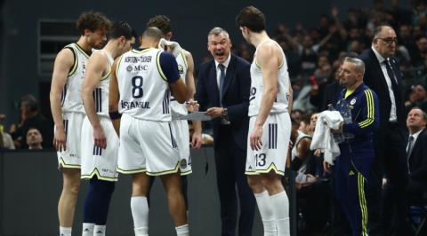 Με τη Φενέρ ο Ολυμπιακός στον ημιτελικό του Final 4 της Αθήνας-Οι Τούρκοι κέρδισαν τη Ζάλγκιρις στην παράταση στο Κάουνας