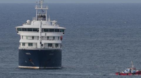 Σε ετοιμότητα η Τενερίφη για την άφιξη του κρουαζιερόπλοιου με τον χανταϊό-Στήθηκε άνευ προηγουμένου επιχείρηση